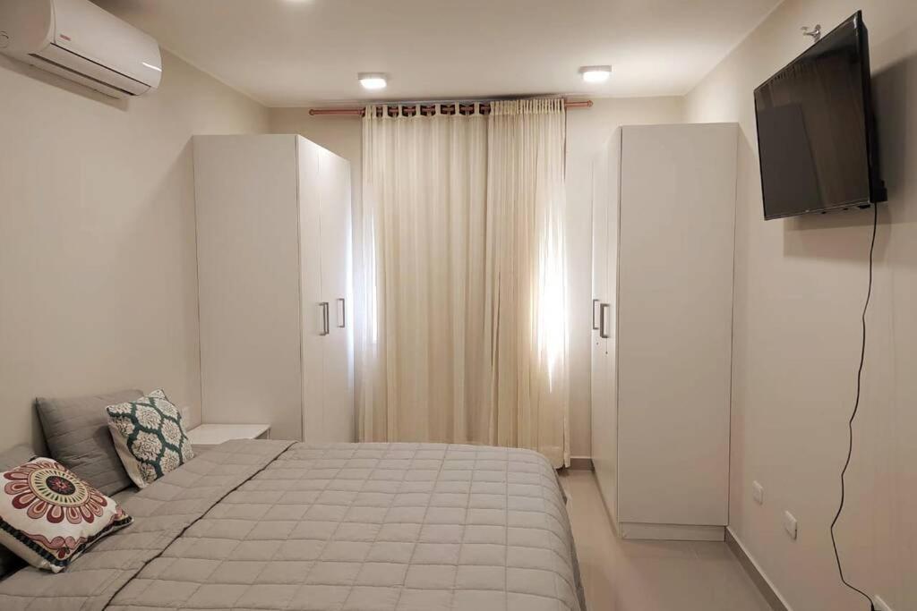 Condo In Villamorra, 2 Bedrooms アスンシオン エクステリア 写真